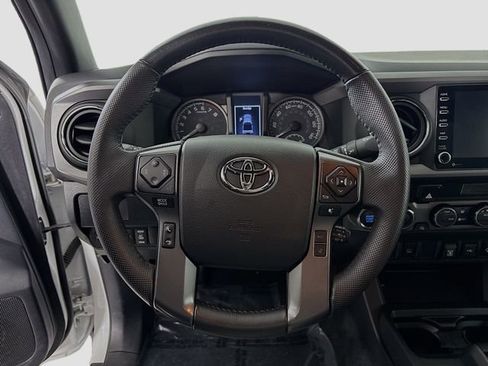 Used 2021 Toyota Tacoma TRD Off-Road image 13