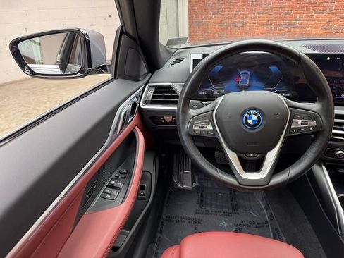 Used 2023 BMW i4 eDrive35 w/ Premium Package image 13