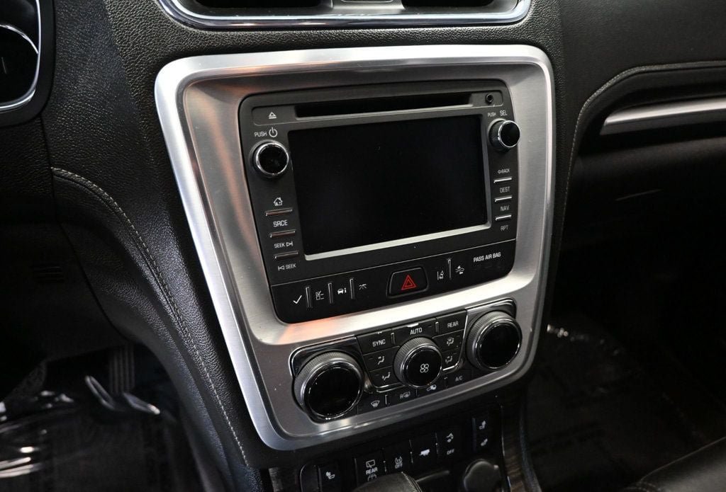 Used 2016 GMC Acadia SLT w/ Open Road Package FWD image 13