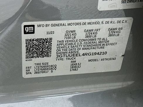 Used 2024 GMC Sierra 1500 AT4 w/ AT4 Preferred Package AWD/4WD image 37