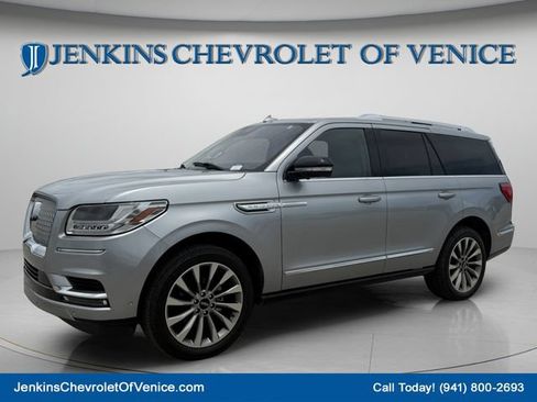Used 2020 Lincoln Navigator Reserve w/ Luxury Package AWD/4WD image 10