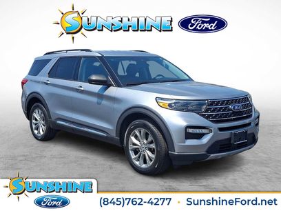 Certified 2023 Ford Explorer XLT w/ Equipment Group 202A