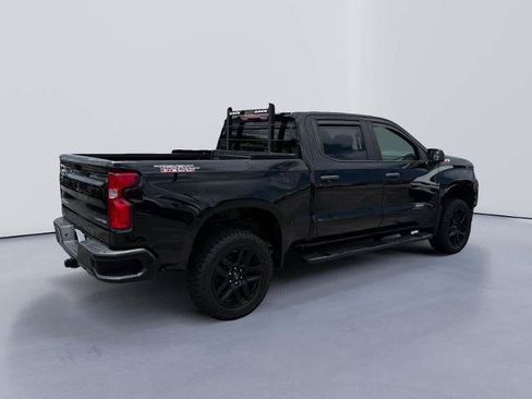 Used 2021 Chevrolet Silverado 1500 Custom Trail Boss w/ Safety Confidence Package AWD/4WD image 5