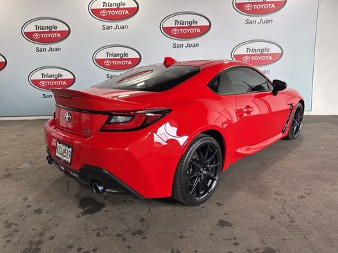 Used 2023 Toyota GR86 Premium image 4