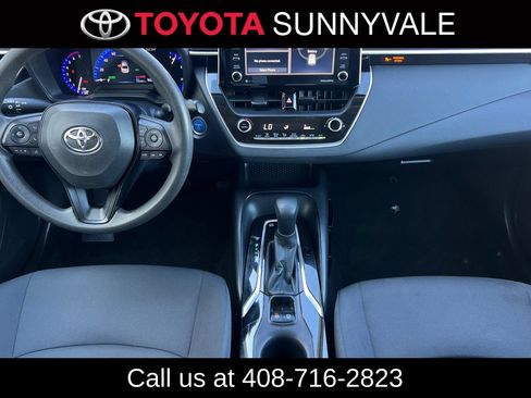 Used 2021 Toyota Corolla LE FWD image 4