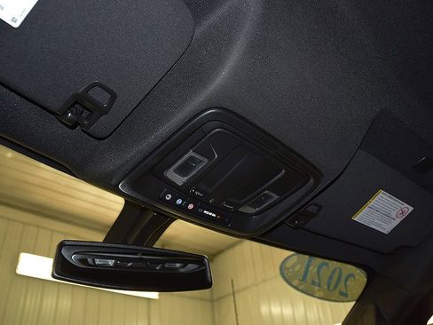 Used 2021 GMC Sierra 2500 AT4 image 28