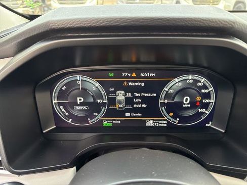 Used 2024 Mitsubishi Outlander SEL image 6