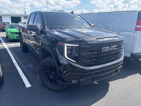Used 2024 GMC Sierra 1500 Elevation w/ LPO, Elevation Black Package AWD/4WD image 3