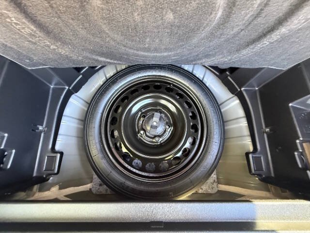 Used 2022 Chevrolet Equinox LT w/ Driver Convenience Package AWD/4WD image 20