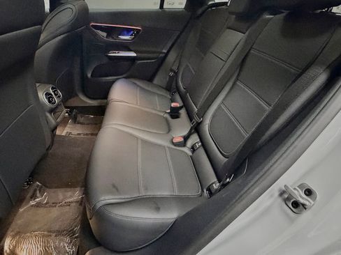 Used 2026 Mercedes-Benz GLC 300 image 38