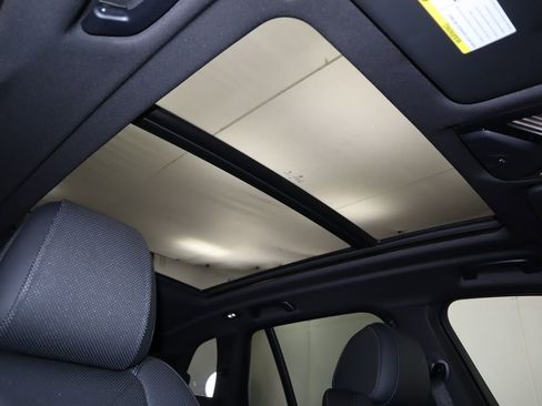 Used 2026 BMW X5 xDrive50e w/ M Sport Package image 21