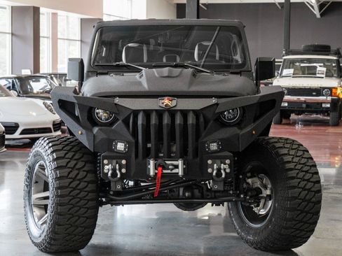 Used 2023 Jeep Gladiator Sport AWD/4WD image 9