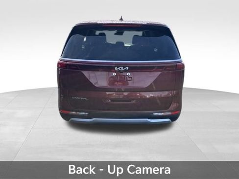 Used 2024 Kia Carnival LX image 6