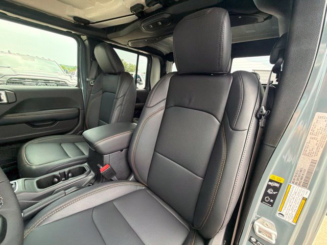New 2026 Jeep Gladiator Sport AWD/4WD image 21
