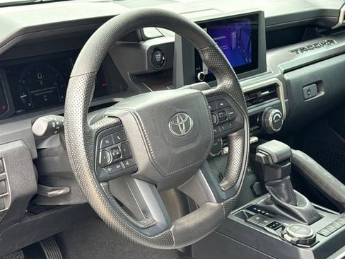 Used 2024 Toyota Tacoma SR5 AWD/4WD image 18