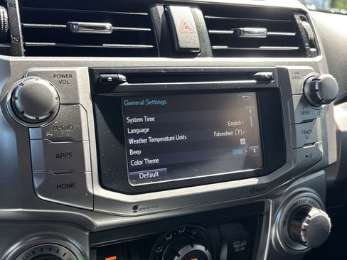 Used 2014 Toyota 4Runner SR5 AWD/4WD image 21