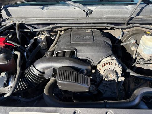 Used 2010 Chevrolet Silverado 1500 LTZ w/ Convenience Package image 19