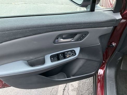 New 2026 Nissan Leaf Platinum+ w/ Cargo Package (Platinum+) image 27