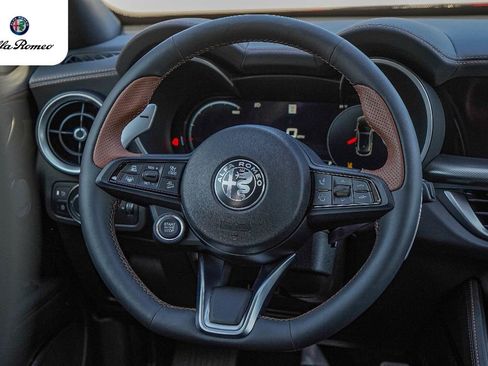 New 2025 Alfa Romeo Stelvio Sprint AWD/4WD image 22