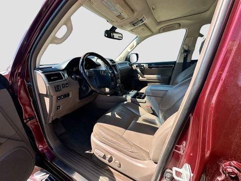 Used 2017 Lexus GX 460 image 21