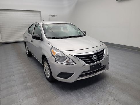 Used 2018 Nissan Versa S Plus FWD image 13