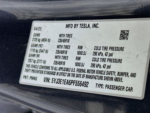 Used 2023 Tesla Model 3 Standard Range image 12