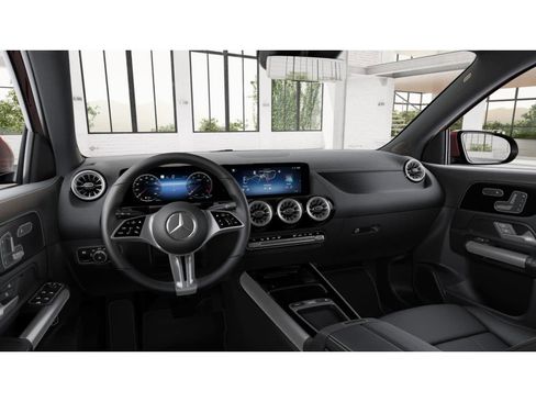 Used 2026 Mercedes-Benz GLA 250 GLA 250 image 2