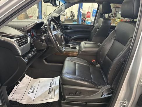 Used 2020 Chevrolet Tahoe LT w/ Luxury Package image 11