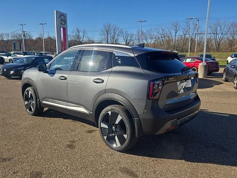 New 2026 Nissan Kicks SR w/ SR Premium Package AWD/4WD image 5