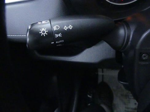 Used 2022 Toyota RAV4 XLE image 18