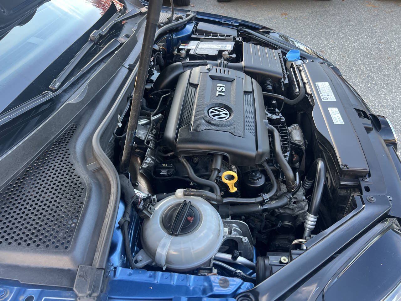 Used 2017 Volkswagen Golf S AWD/4WD image 40