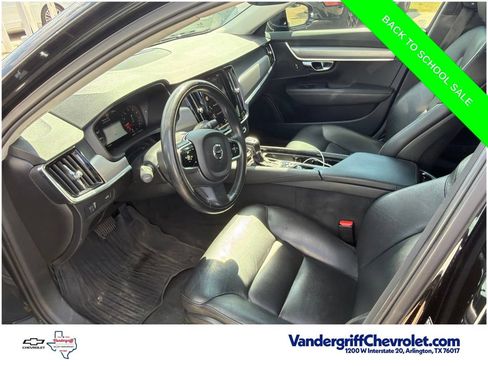 Used 2017 Volvo S90 T6 Momentum w/ Vision Package AWD/4WD image 16