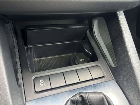 Used 2013 Volkswagen Eos image 32