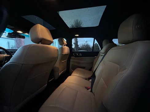 Used 2016 Ford Explorer Limited w/ Equipment Group 301A image 15