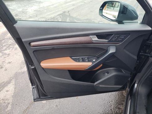 Used 2021 Audi Q5 2.0T Premium Plus w/ Premium Plus Package image 10