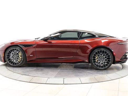 Used 2023 Aston Martin DBS Coupe RWD image 11