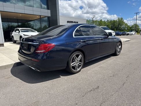 Used 2019 Mercedes-Benz E 300 4MATIC image 3