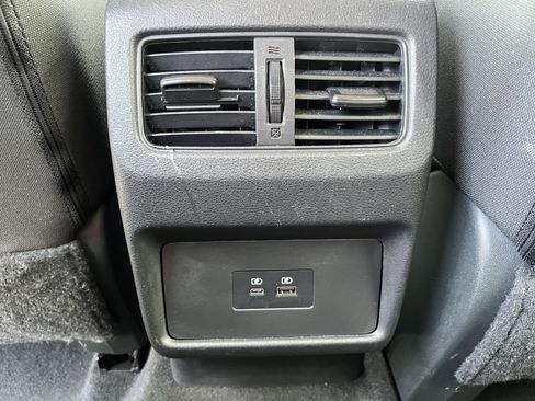 Used 2022 Nissan Rogue SV FWD image 29