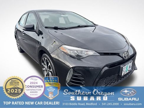 Used 2017 Toyota Corolla SE image 1
