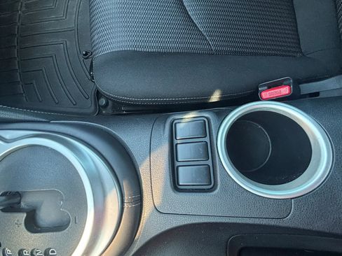 Used 2016 Nissan 370Z Coupe RWD image 17