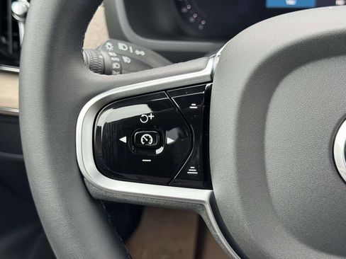 New 2026 Volvo XC90 T8 Plus w/ Protection Package Premier image 9