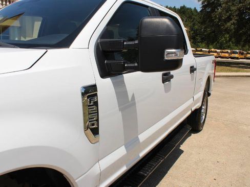 Used 2022 Ford F250 XL w/ Power Equipment Group AWD/4WD image 26