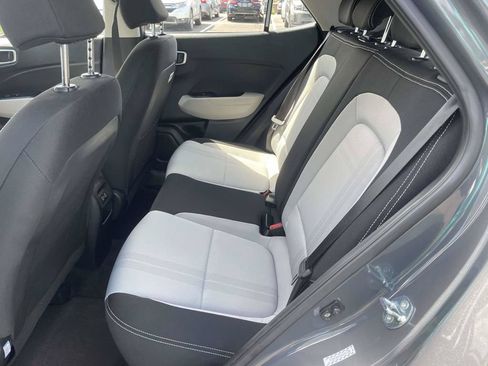 Certified 2024 Hyundai Venue SEL FWD image 8