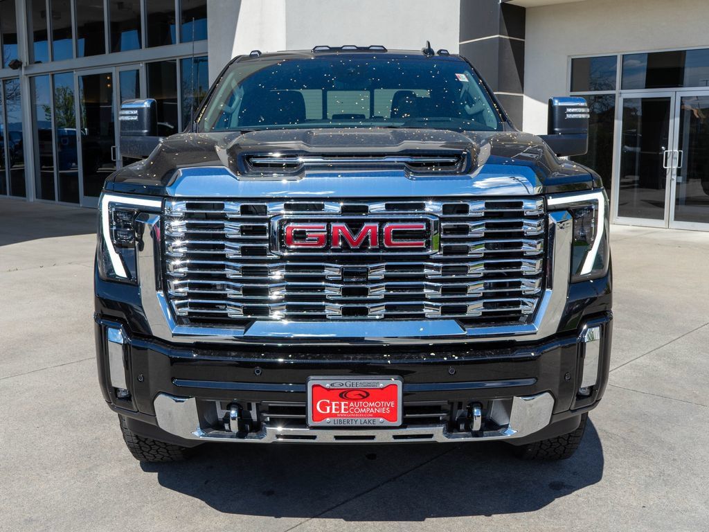 New 2026 GMC Sierra 3500 Denali w/ Denali Reserve Package AWD/4WD image 2
