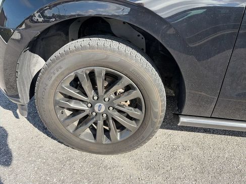 Used 2020 Ford Expedition Max Limited RWD image 14