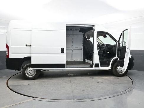 Used 2023 RAM ProMaster 2500 FWD image 44