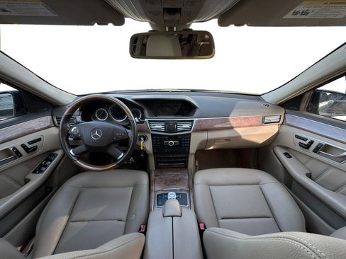Used 2012 Mercedes-Benz E 350 4MATIC Sedan image 11