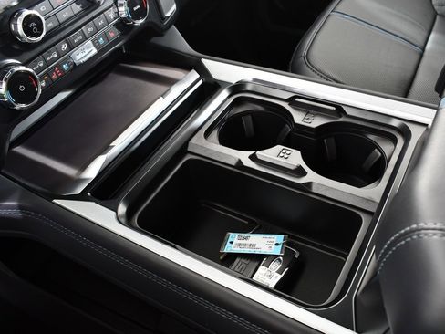 New 2026 Ford F250 Platinum image 32