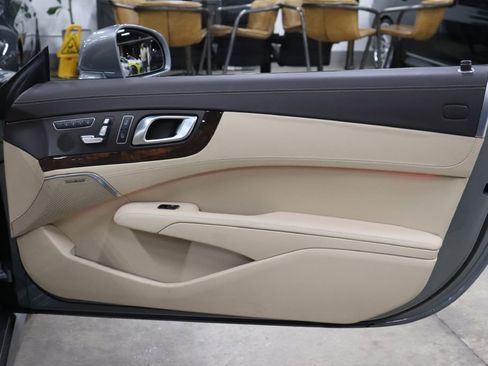 Used 2013 Mercedes-Benz SL 550 image 21