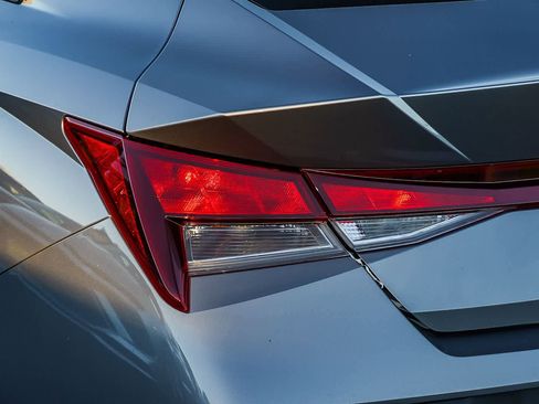 New 2026 Hyundai Elantra SE image 7